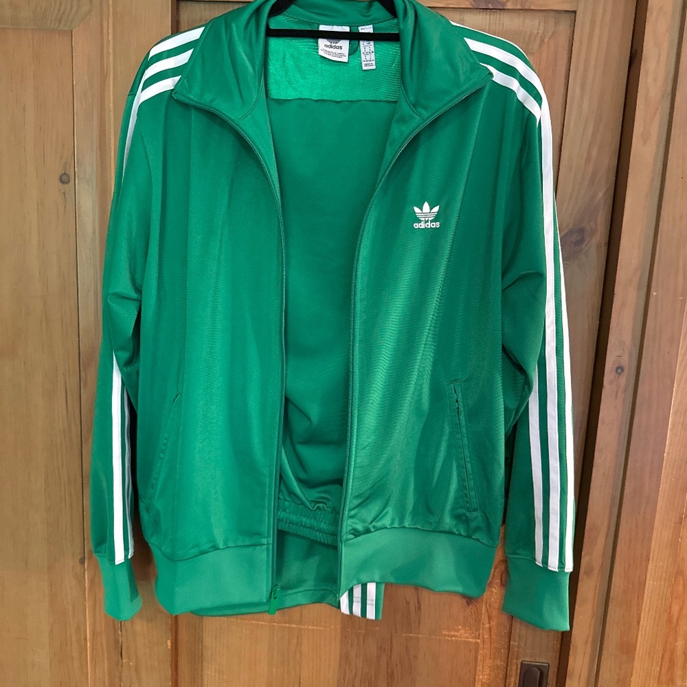 Women’s Adidas tracksuit – EUC – size small